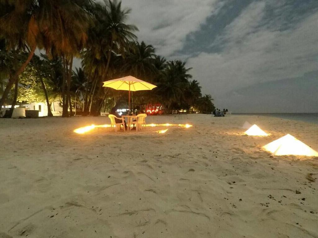 Madi Finolhu Guest House Dharavandhoo Exterior photo
