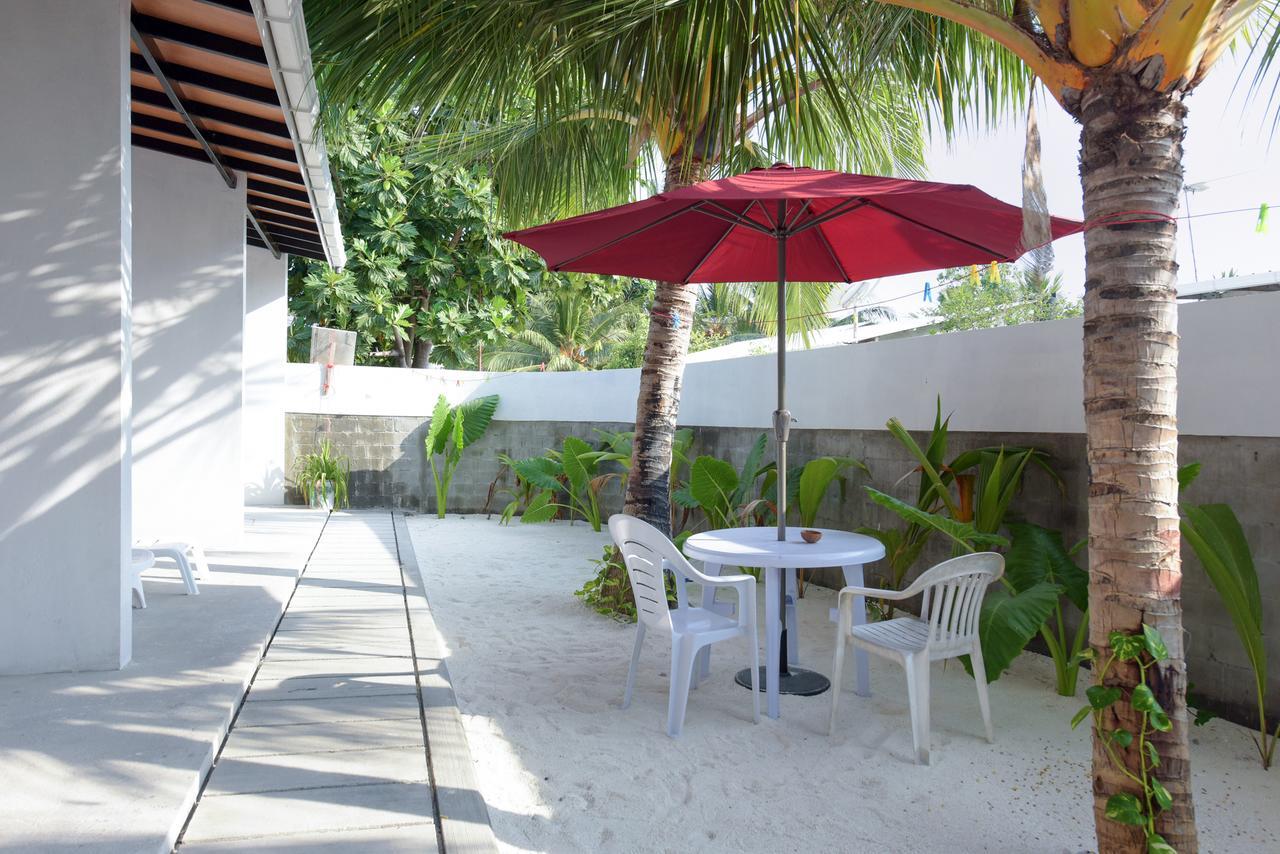 Madi Finolhu Guest House Dharavandhoo Exterior photo